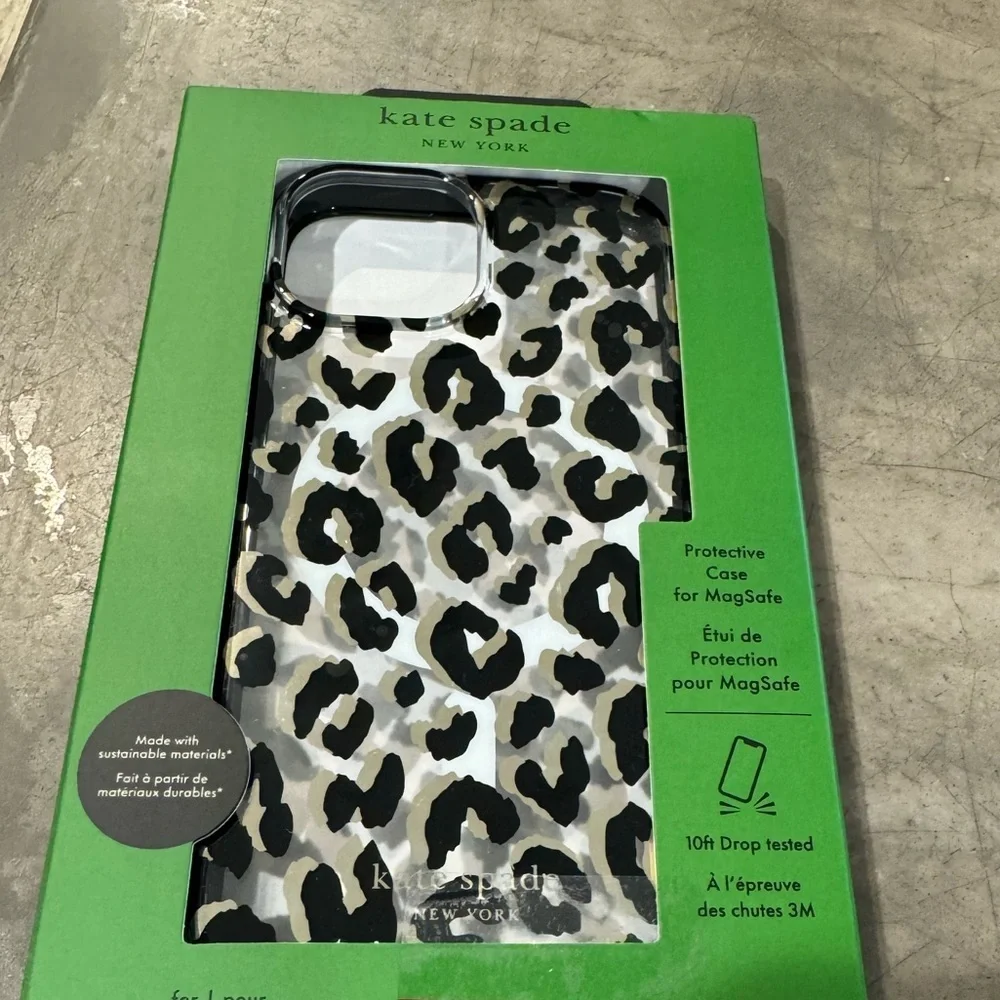 KATE SPADE ♠️ iPhone case in animal print! Pretty and practice! 10 ft drop test!